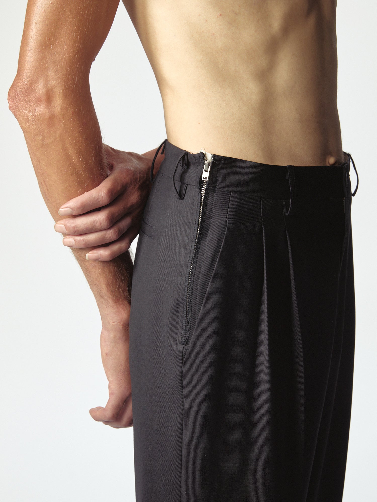 Classic Zip Double Pince Black