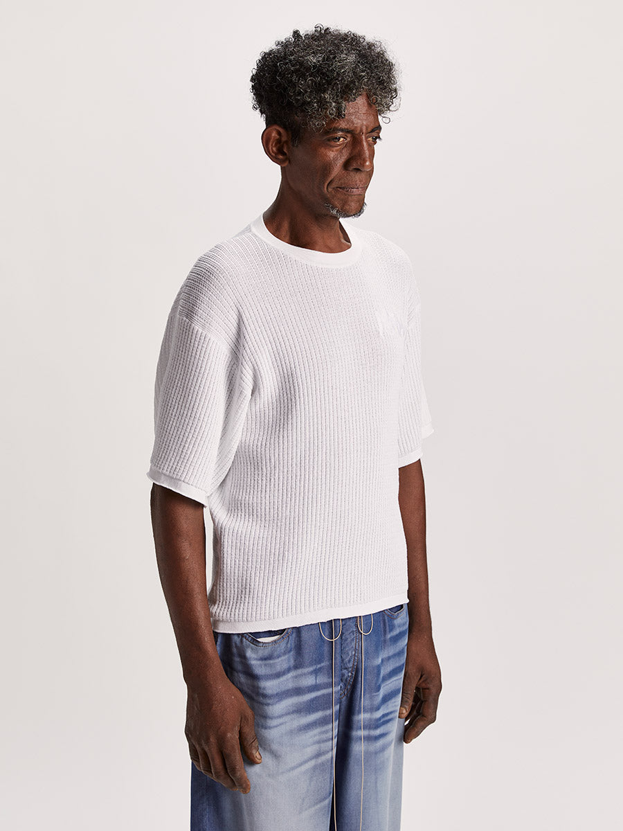 Tシャツ・カットソー Magliano SS25 White cotton Waffle t-shirt (T58306280 01) Magliano White Cotton Waffle T-shirt | ModeSens