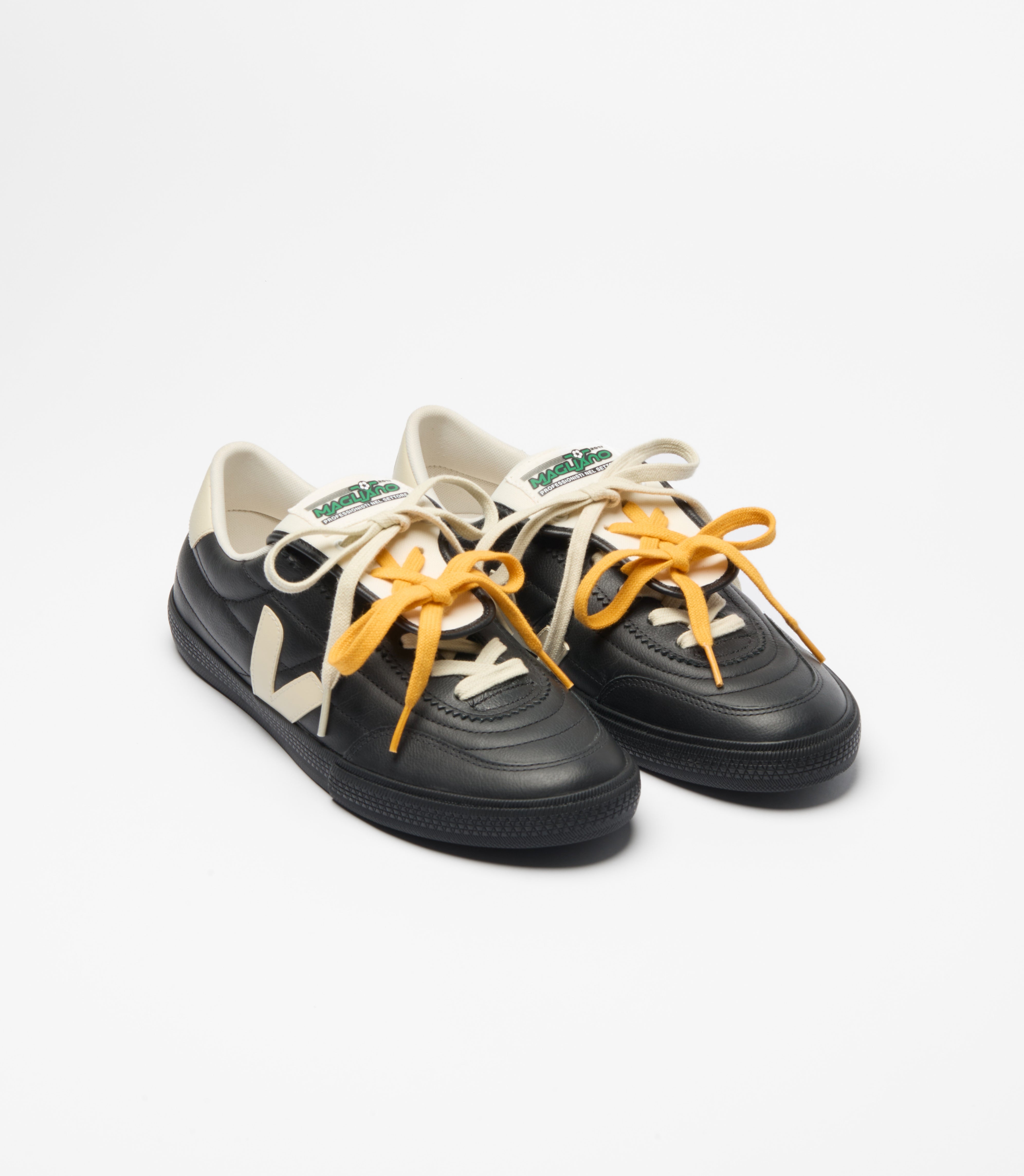 Magliano x Veja Panenka Black